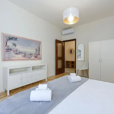 Paola * Gardone Riviera